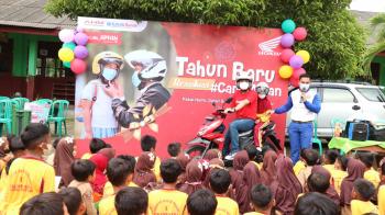 #TunasGiveBack : Siswa Siswi SDN 1 Sukanegara Tanjung Bintang di Bekali Edukasi Safety Riding